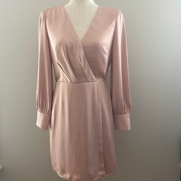 Adelyn Rae Dresses & Skirts - Adelyn Rae Abby Faux Wrap Short Dress